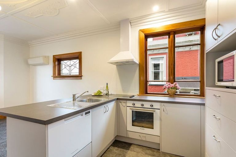Photo of property in 53 Manor Place, Dunedin Central, Dunedin, 9016