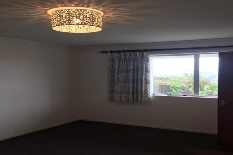 Photo of property in 3a Kerr Grove, Johnsonville, Wellington, 6037