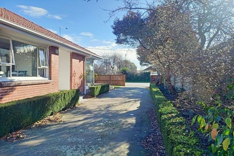 Photo of property in 11 Kendal Avenue, Burnside, Christchurch, 8053