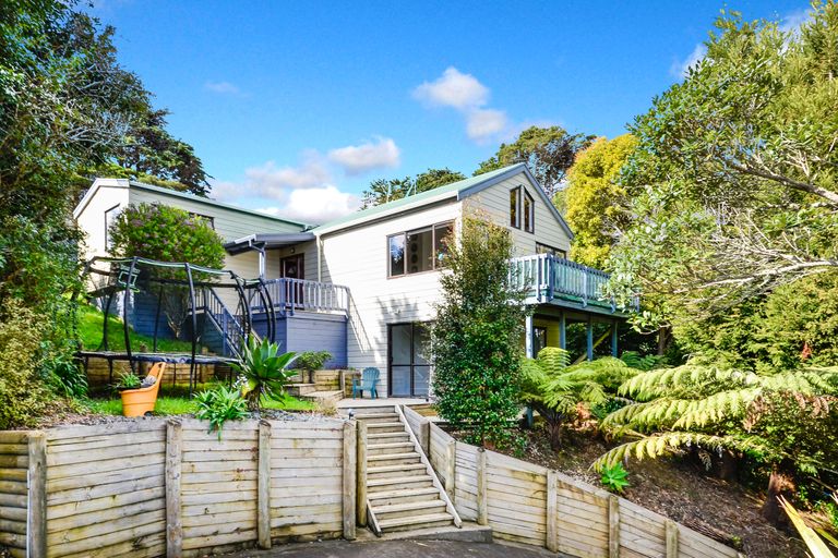 Photo of property in 57 Waitakere Road, Waitakere, Auckland, 0816