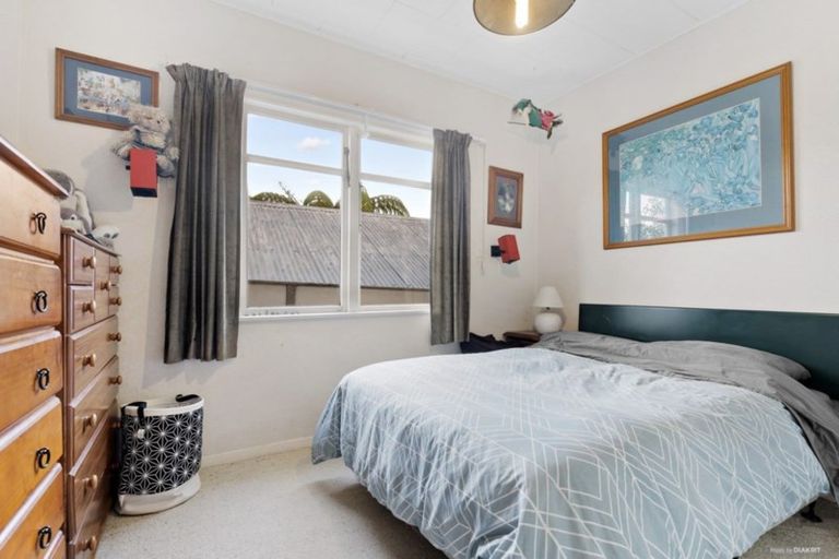 Photo of property in 78 Todman Street, Brooklyn, Wellington, 6021