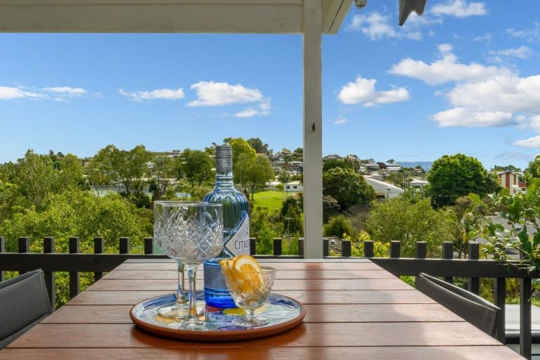 Photo of property in 22 Little John Drive, Bellevue, Tauranga, 3110
