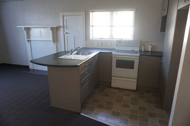 Photo of property in 1/705 Heretaunga Street East, Parkvale, Hastings, 4122