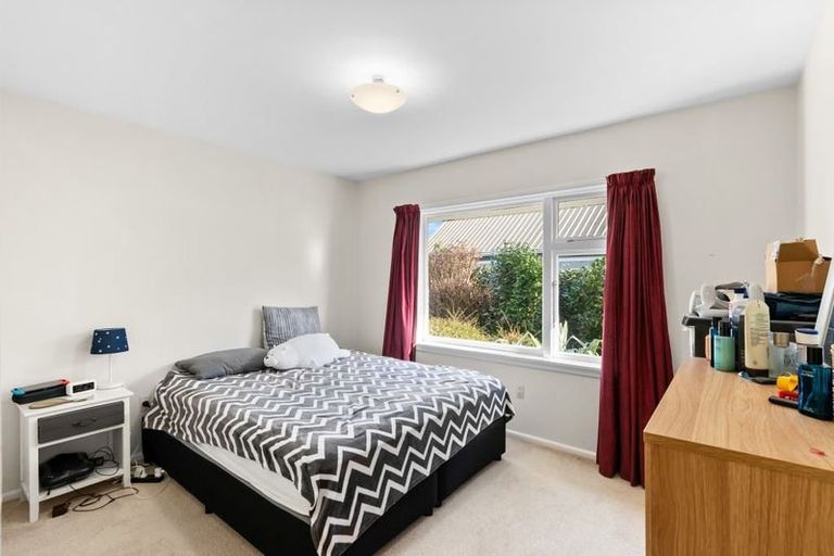 Photo of property in 8 Parkinson Place, Ilam, Christchurch, 8041