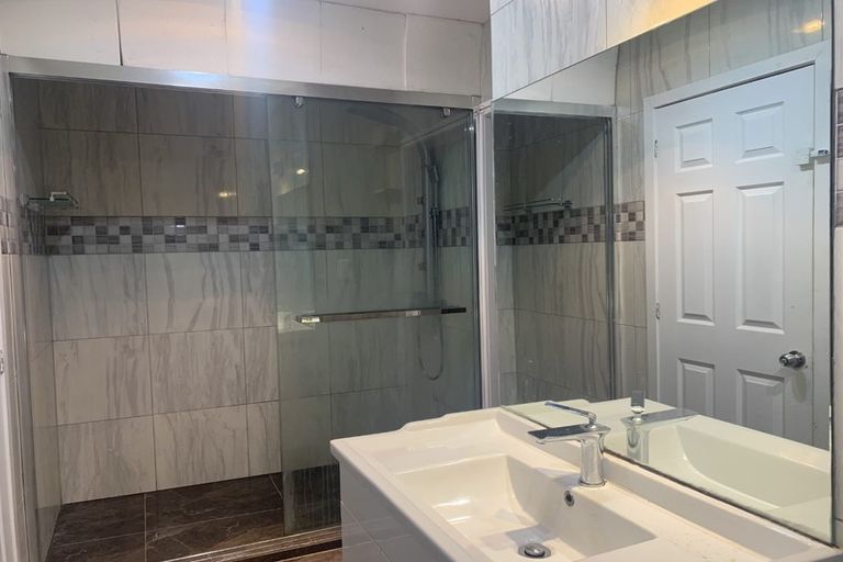 Photo of property in 22 Hilltop Road, Clover Park, Auckland, 2019