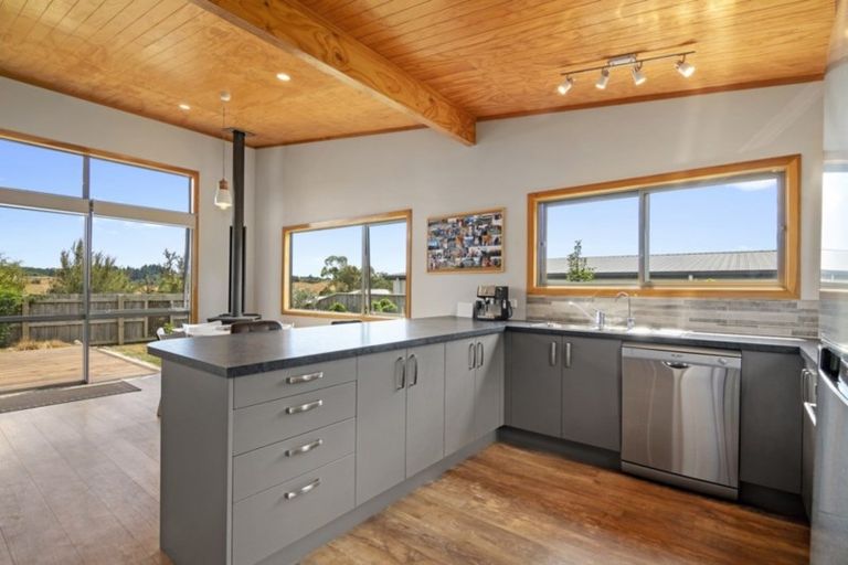 Photo of property in 31 Les Wakefield Road, Mapua, 7005