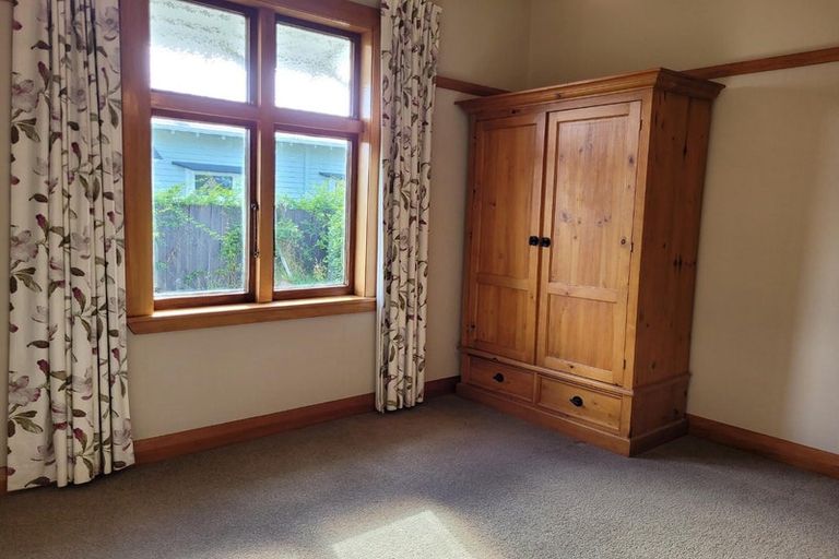 Photo of property in 12 Garrison Street, Carterton, 5713