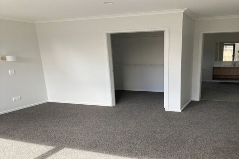 Photo of property in 297 Lakes Boulevard, Pyes Pa, Tauranga, 3112