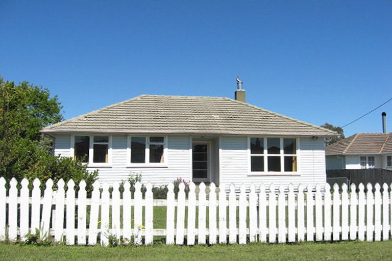 Photo of property in 6 Kauri Street, Stoke, Nelson, 7011