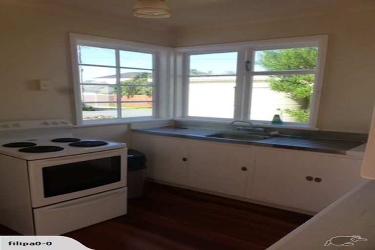 Photo of property in 156a Queens Drive, Lyall Bay, Wellington, 6022