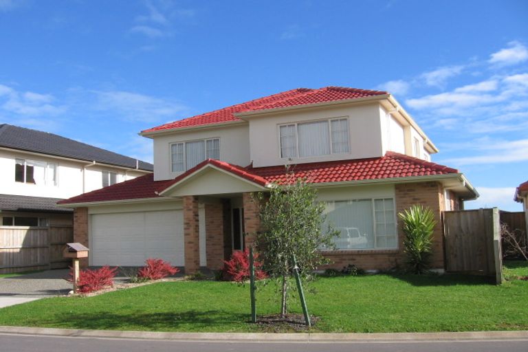 Photo of property in 9 Oswald Close, Flat Bush, Auckland, 2016