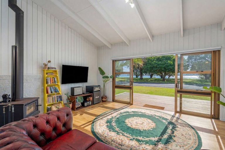 Photo of property in 75 Robinson Road, Whitianga, 3510