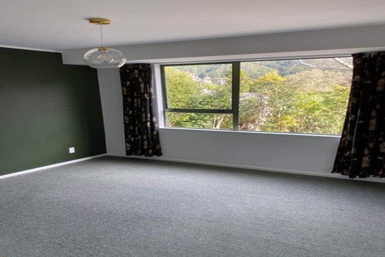 Photo of property in 29c Kamahi Street, Stokes Valley, Lower Hutt, 5019
