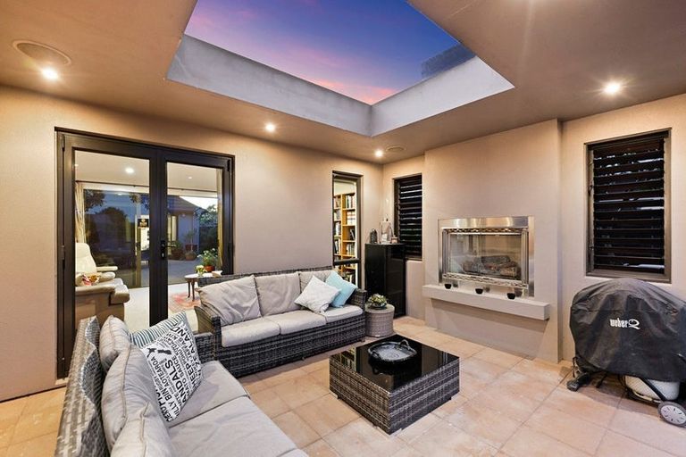 Photo of property in 2 Sovereign Place, Rototuna North, Hamilton, 3210