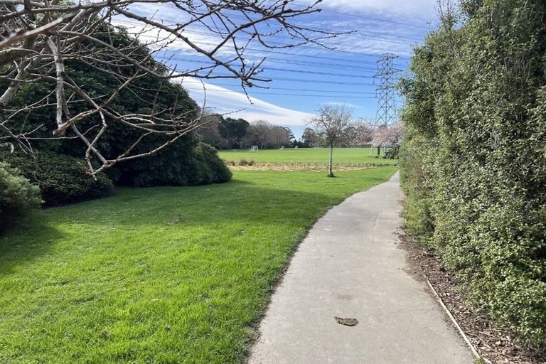 Photo of property in 49 Chesterfield Mews, Russley, Christchurch, 8042