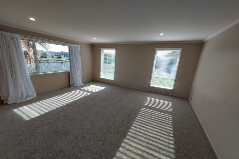 Photo of property in 10 Madison Street, Cambridge, 3434