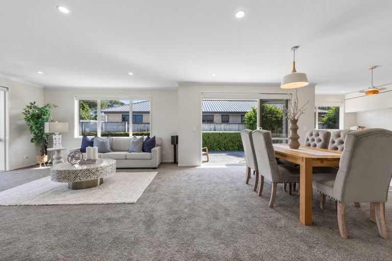 Photo of property in 19 Keene Drive, Bell Block, New Plymouth, 4312