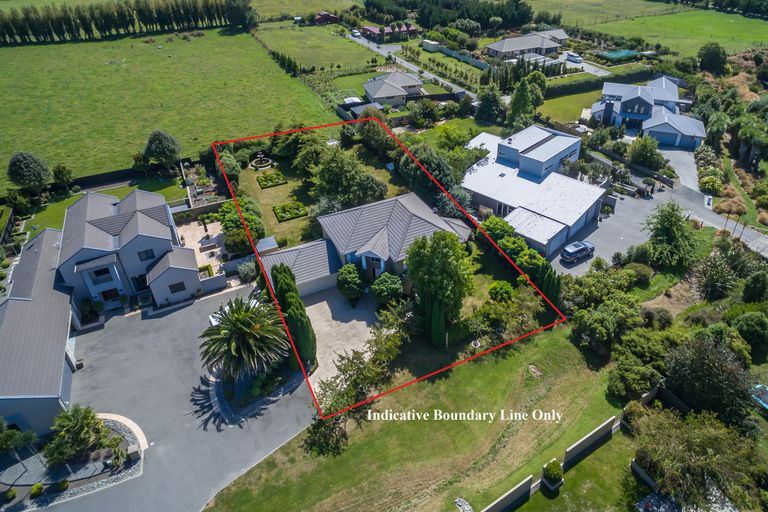 Photo of property in 6 Leabridge Mews, Harewood, Christchurch, 8051