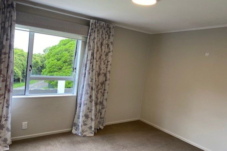 Photo of property in 4/49 Maungaraki Road, Korokoro, Lower Hutt, 5012