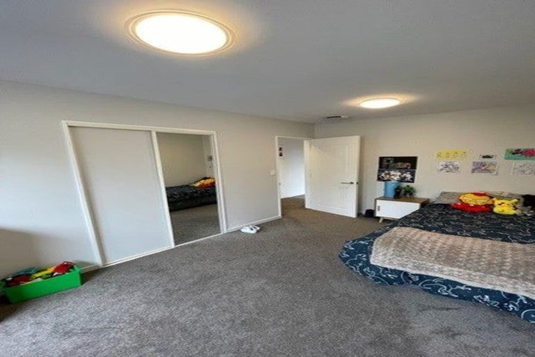 Photo of property in 18a Tyrone Street, Belfast, Christchurch, 8051