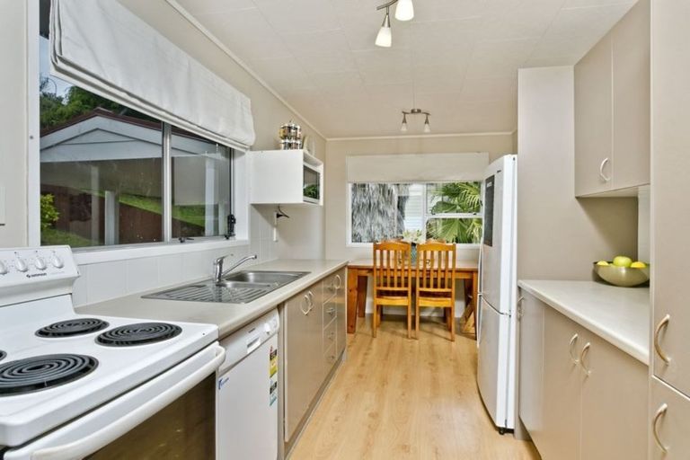 Photo of property in 1/49a Manuka Road, Bayview, Auckland, 0629