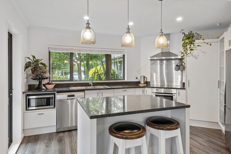 Photo of property in 25 Oakwood Drive, Rangiora, 7400