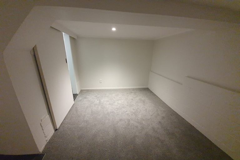 Photo of property in 1/31 Rangatira Road, Birkdale, Auckland, 0626