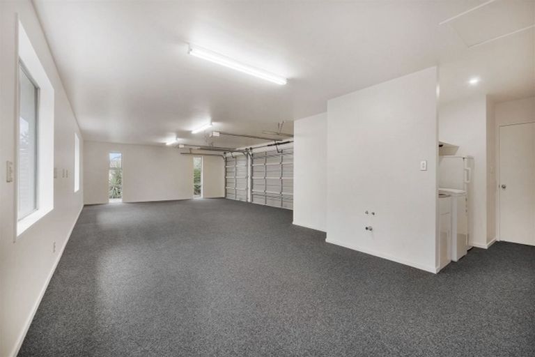 Photo of property in 5 Foresters Crescent, Parklands, Christchurch, 8083