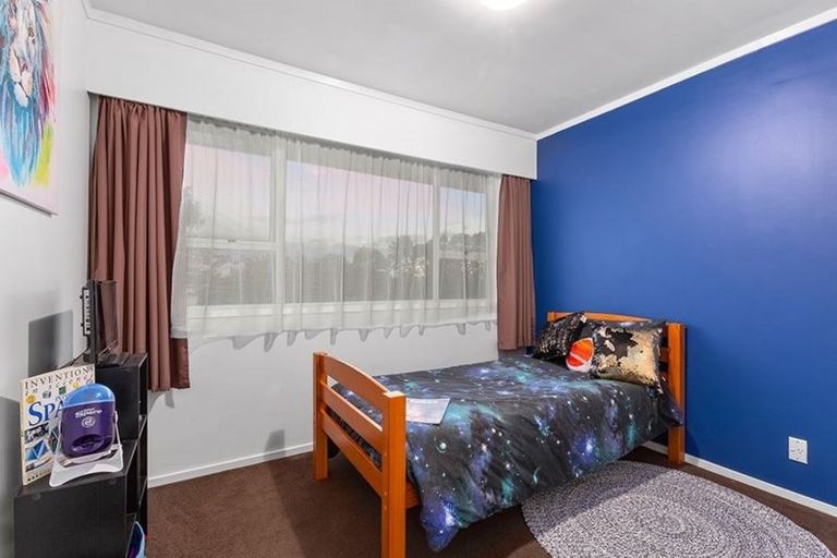 Photo of property in 25 Anich Road, Massey, Auckland, 0614