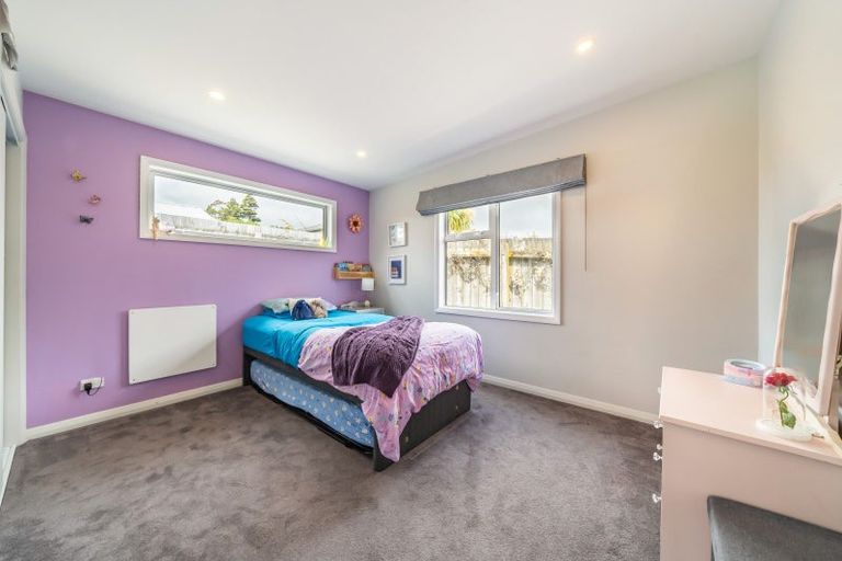 Photo of property in 14 Pempsey Street, Silverstream, Upper Hutt, 5019