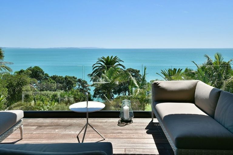 Photo of property in 25c Duncansby Road, Stanmore Bay, Whangaparaoa, 0932