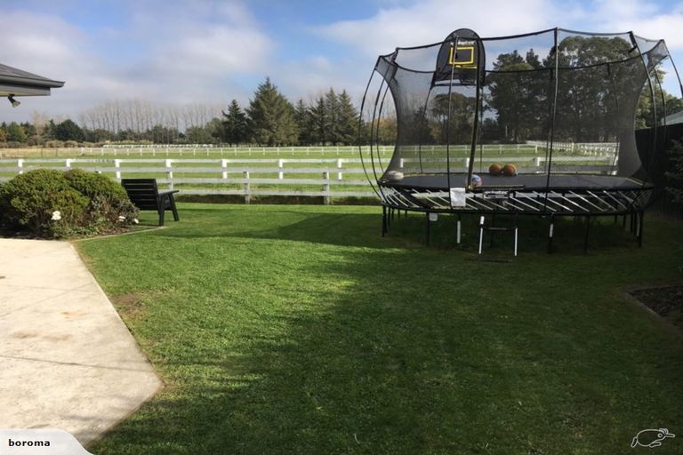 Photo of property in 87 Acacia Avenue, Rangiora, 7400
