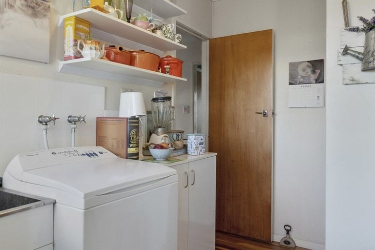 Photo of property in 16 Kingsley Street, St Andrews, Hamilton, 3200