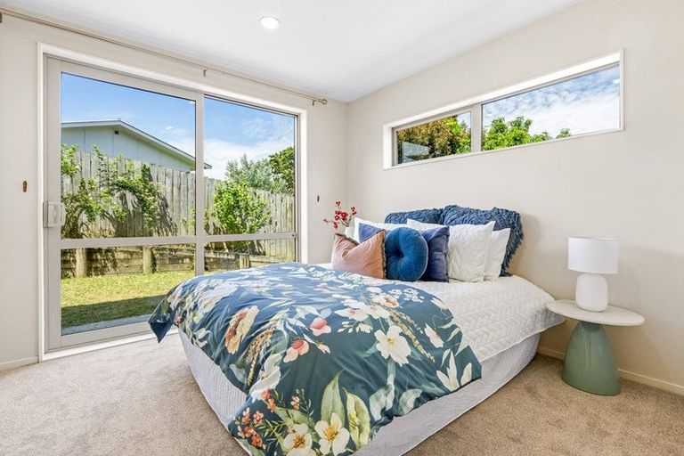 Photo of property in 17 Limmer Place, Browns Bay, Auckland, 0632