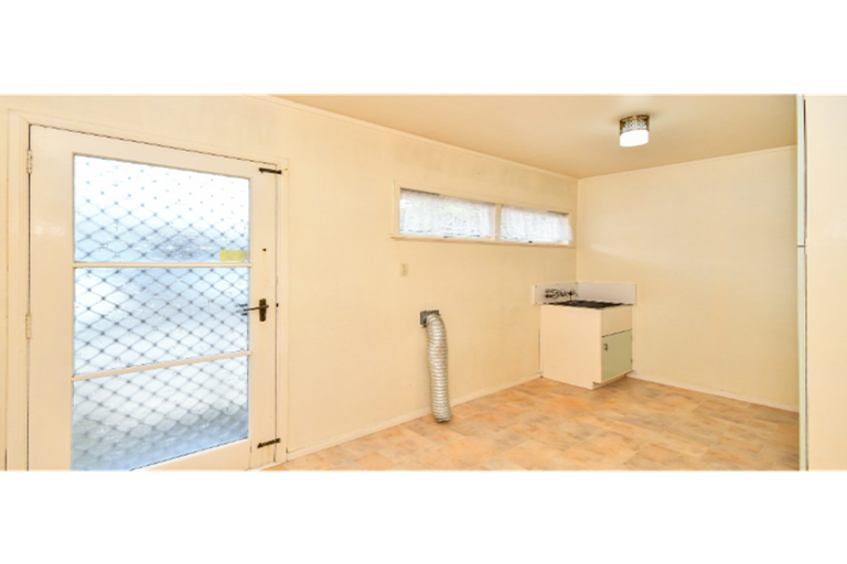 Photo of property in 57 Ray Small Drive, Pahurehure, Papakura, 2113