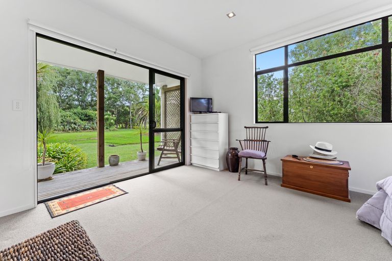 Photo of property in 1110 Leigh Road, Matakana, Warkworth, 0985