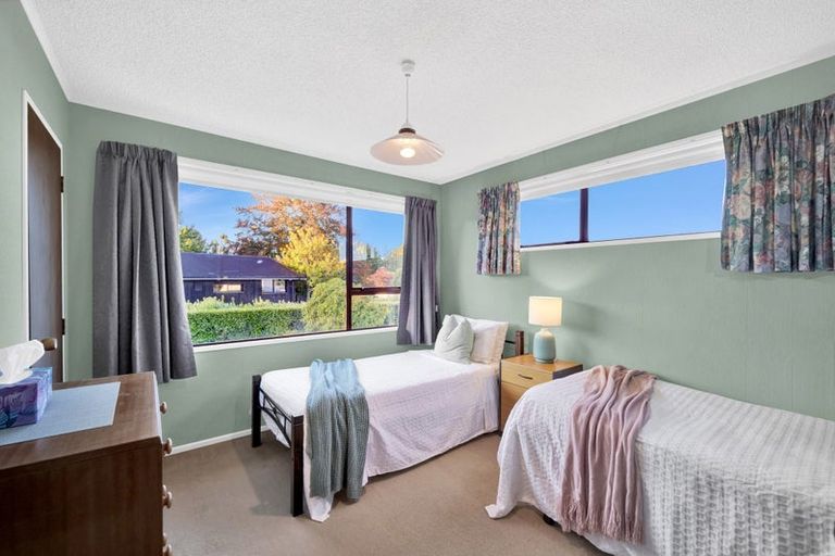 Photo of property in 287 Avonhead Road, Avonhead, Christchurch, 8042