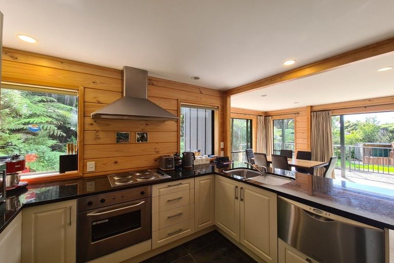 Photo of property in 5 Waihirere Drive, Tuateawa, Coromandel, 3583