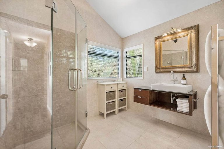 Photo of property in 1 Whangaparaoa Road, Red Beach, 0932