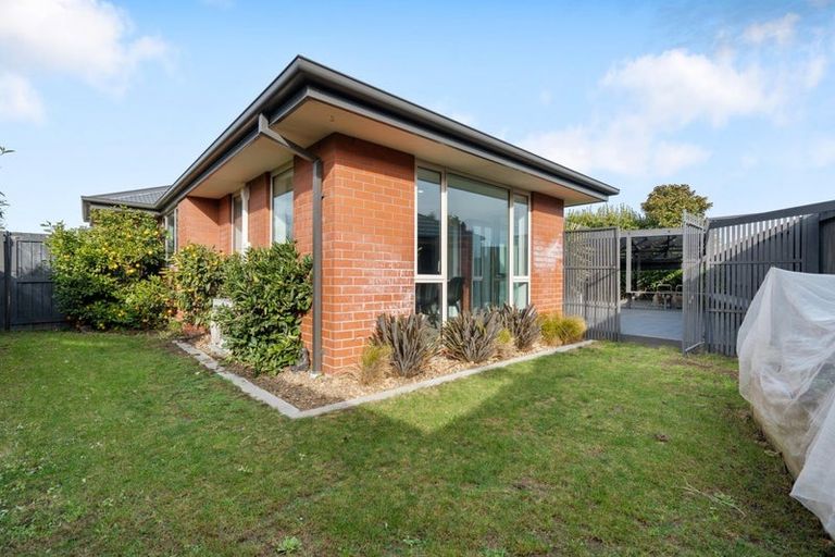 Photo of property in 11 Globe Bay Drive, Templeton, Christchurch, 8042