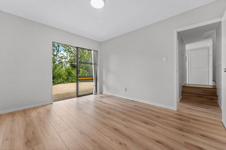 Photo of property in 87 Porritt Avenue, Chatswood, Auckland, 0626