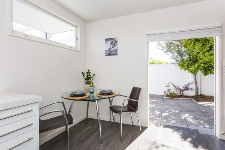 Photo of property in 138d Charles Street, Westshore, Napier, 4110