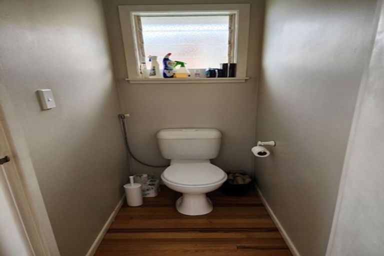 Photo of property in 2/303 Pakuranga Road, Pakuranga Heights, Auckland, 2010