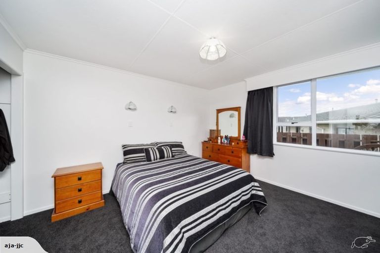 Photo of property in 33 Rosendale Avenue, Spotswood, New Plymouth, 4310