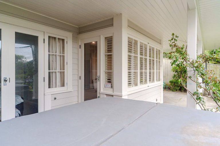 Photo of property in 60 The Crescent, Roseneath, Wellington, 6011