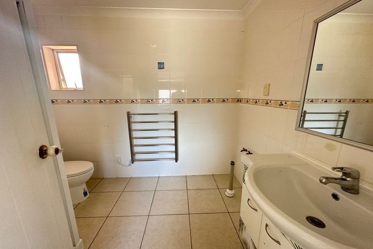 Photo of property in 122 Hugh Green Drive, Pinehill, Auckland, 0632