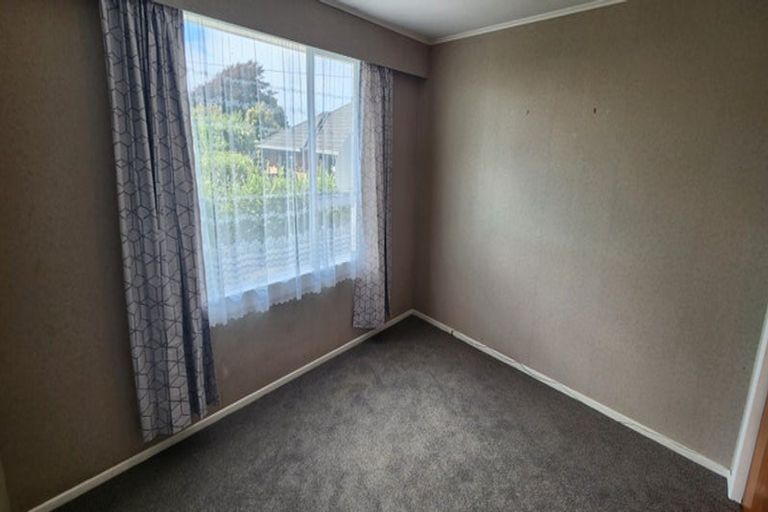 Photo of property in 1/39 Waimea Street, Westown, New Plymouth, 4310