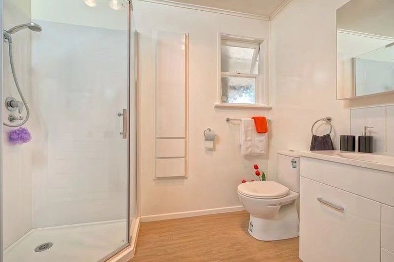 Photo of property in 111 Chichester Drive, Rosehill, Papakura, 2113