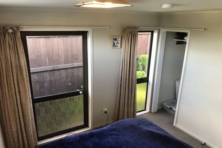 Photo of property in 26 Fenchurch Grove, Stokes Valley, Lower Hutt, 5019