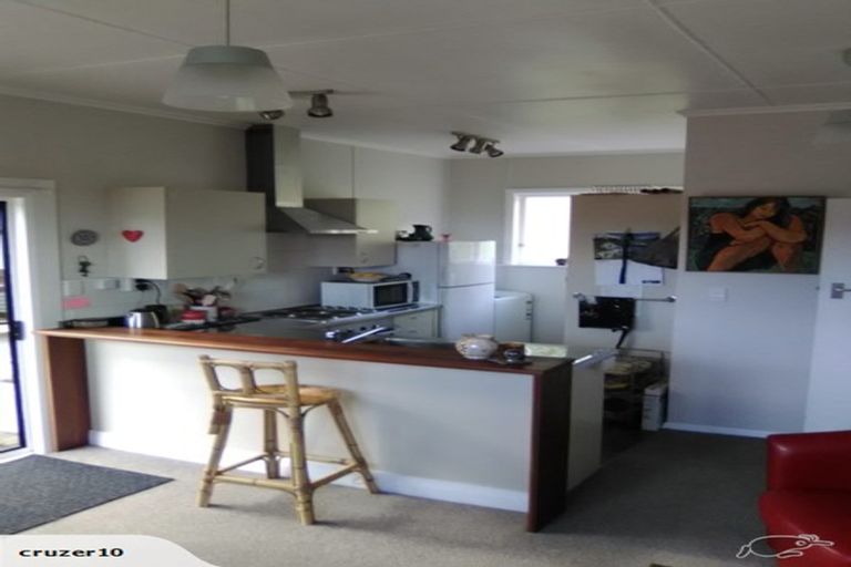 Photo of property in 32 Pencarrow Crescent, Wainuiomata, Lower Hutt, 5014